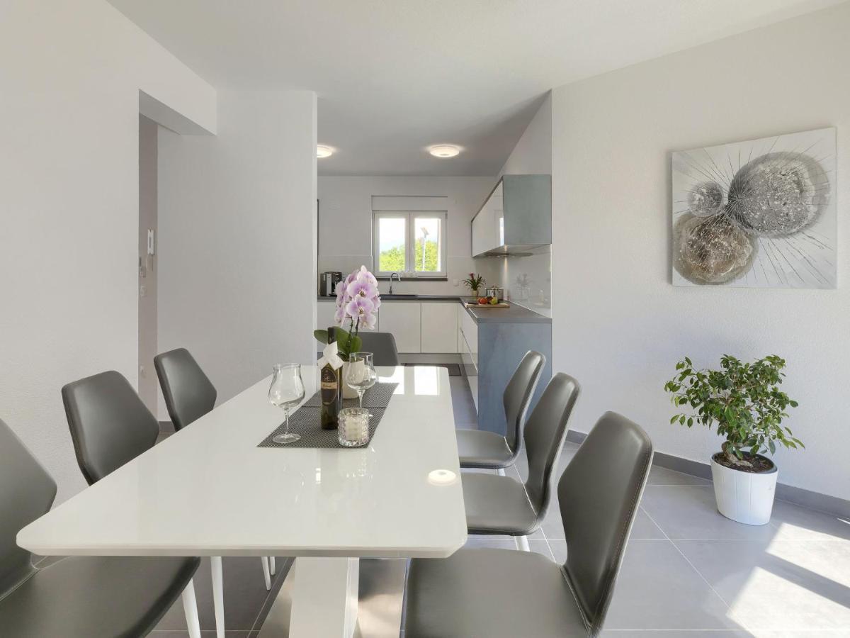Holiday Home Villa Gocci By Interhome Kmeti Kültér fotó