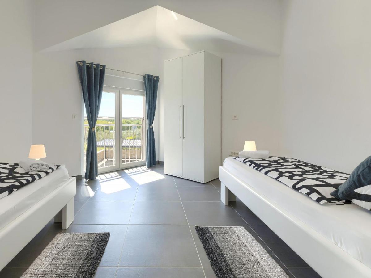 Holiday Home Villa Gocci By Interhome Kmeti Kültér fotó