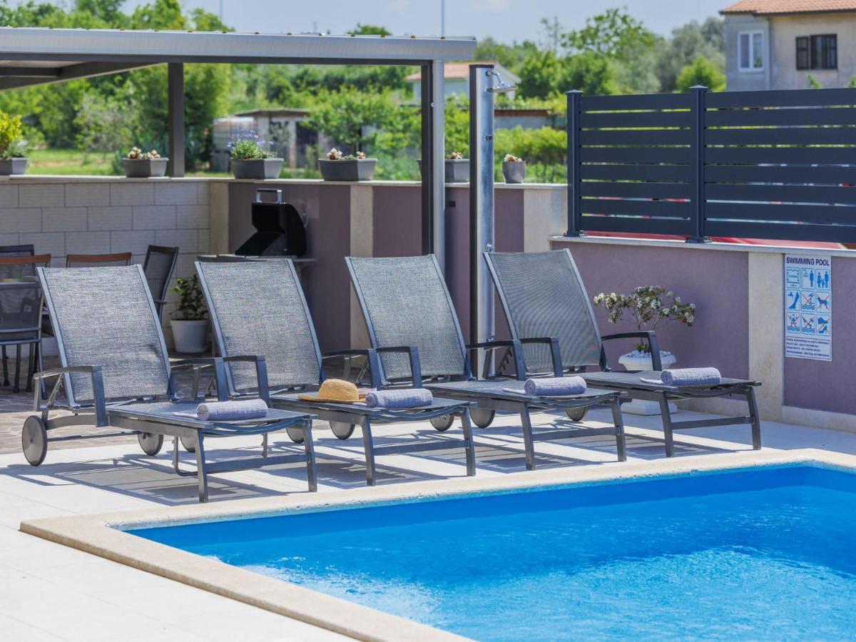 Holiday Home Villa Gocci By Interhome Kmeti Kültér fotó